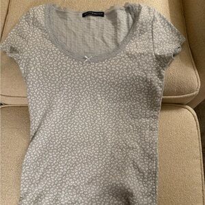 Brandy Melville Gray Floral Lace-Trim Tee